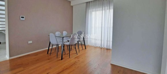 2 bedrooms Penthouse in Swieqi, Malta No. 7017 10