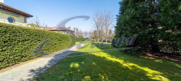 2 rooms Apartment in Casnate con Bernate, Italy No. 202473 16