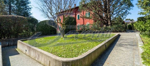 2 rooms Apartment in Casnate con Bernate, Italy No. 202473 14