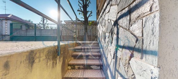 2 bedrooms Villa in Cornaredo, Italy No. 2406 22