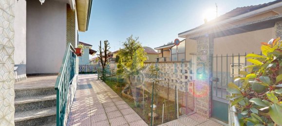 2 bedrooms Villa in Cornaredo, Italy No. 2406 23