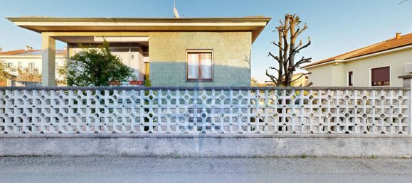 2 bedrooms Villa in Cornaredo, Italy No. 2406 25