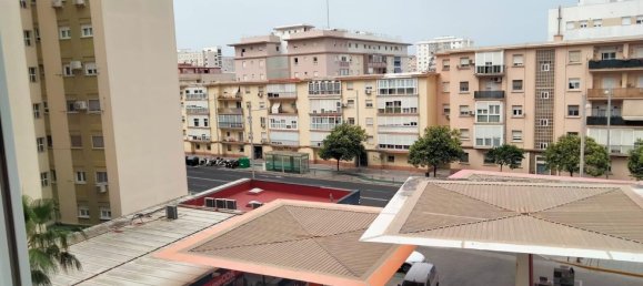 Apartamento de 4 dormitorios en Cádiz, Spain No. 148572 19