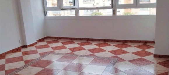 Apartamento de 4 dormitorios en Cádiz, Spain No. 148572 3