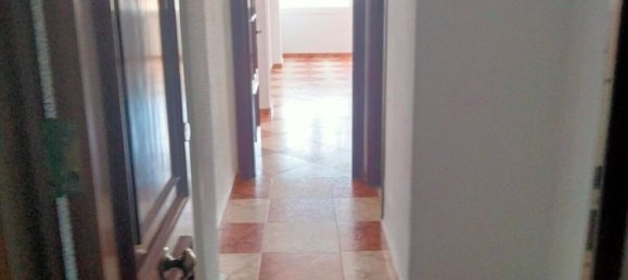 Apartamento de 4 dormitorios en Cádiz, Spain No. 148572 4