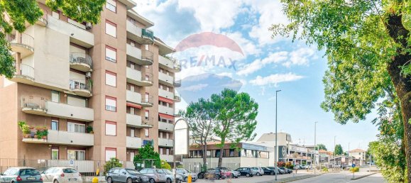 Apartamento T3 em Busto Arsizio, Italy N.º 361288 21