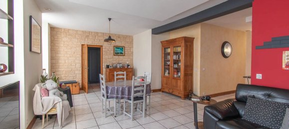 6 bedrooms House in Theillay, France No. 160885 2