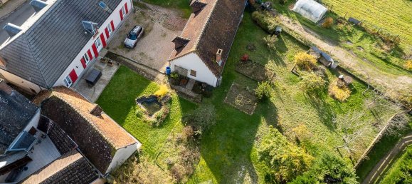 6 bedrooms House in Theillay, France No. 160885 12