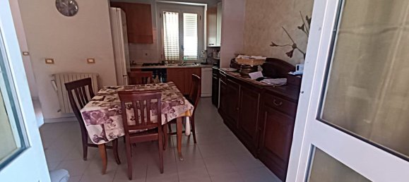 3 rooms Apartment in Caserta, Italy No. 293087 4