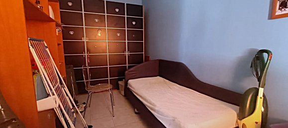 3 rooms Apartment in Caserta, Italy No. 293087 3