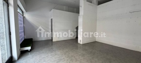 2 rooms Commercial property in Turin, Italy No. 320188 7