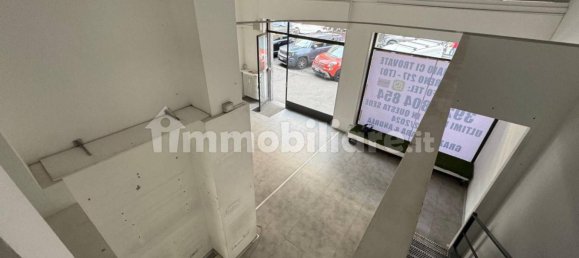 2 rooms Commercial property in Turin, Italy No. 320188 5