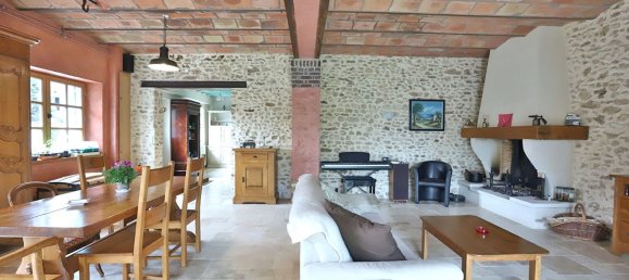 3 bedrooms House in Garancieres, France No. 180638 5