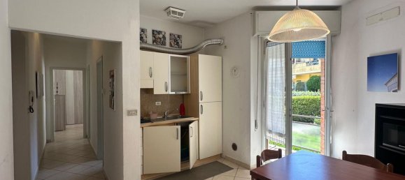 3 rooms Apartment in Camaiore, Italy No. 261578 9