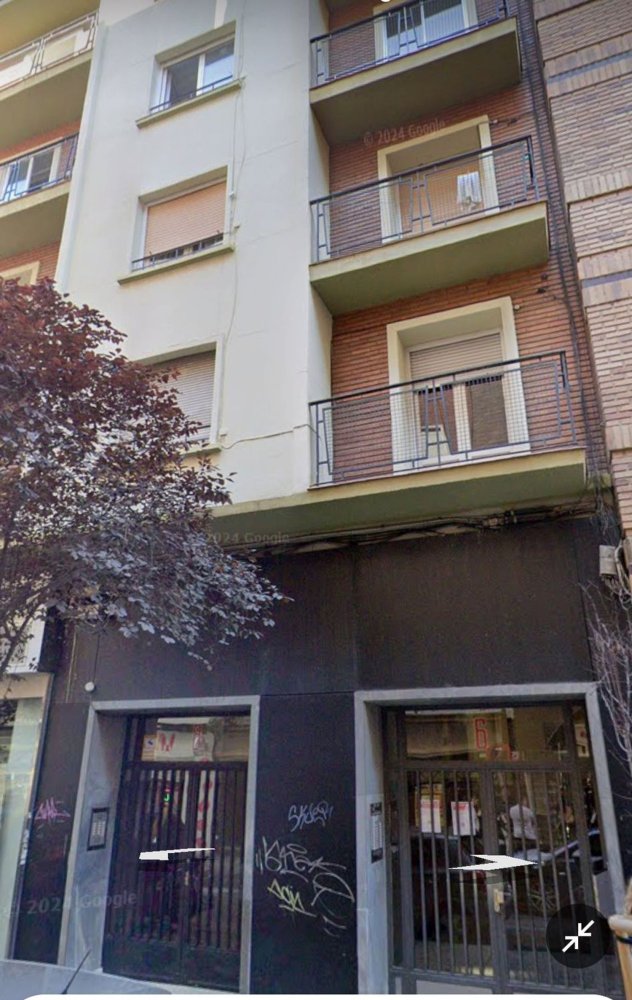 4 bedrooms Apartment in Zaragoza, Spain No. 162272