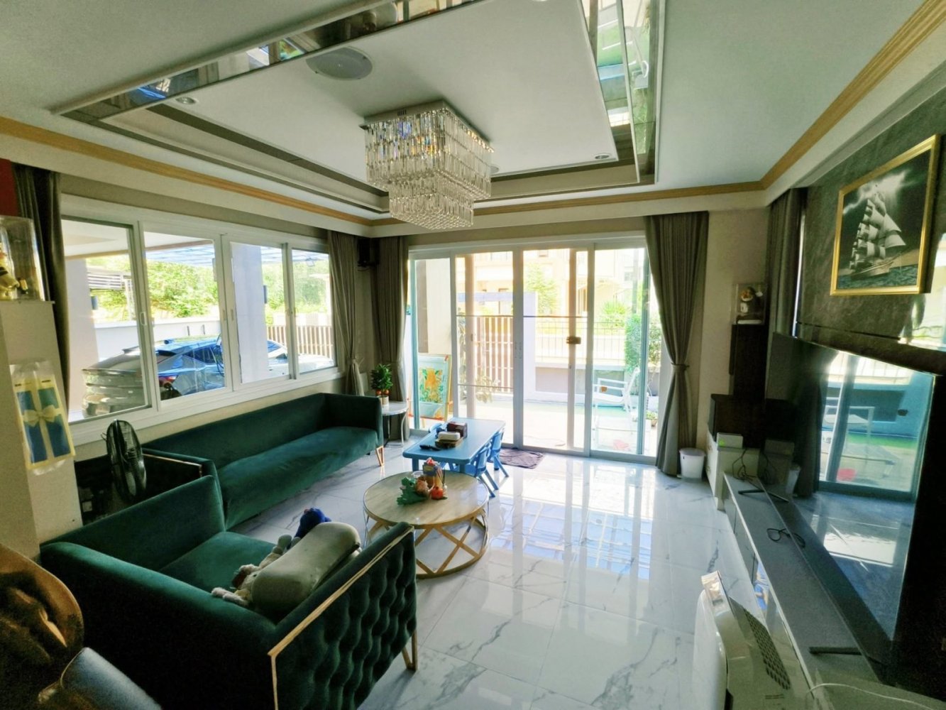 5 dormitorios villa en venta en Chon Buri, Chonburi, Eastern Thailand, Thailand № 59963