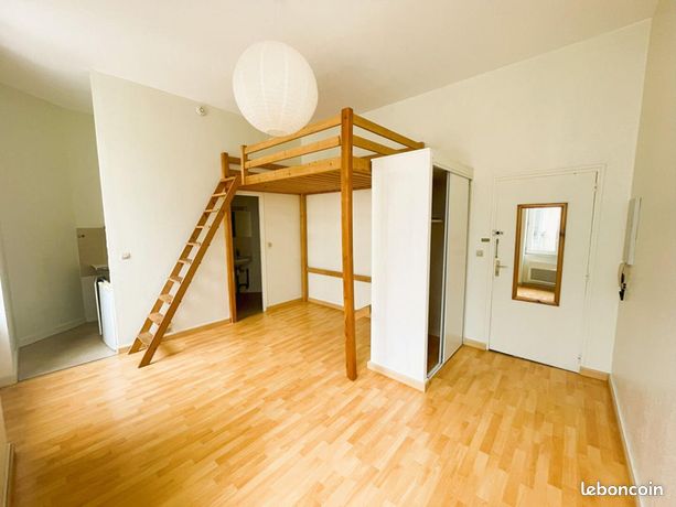 Estudio en Poitiers, France No. 315262