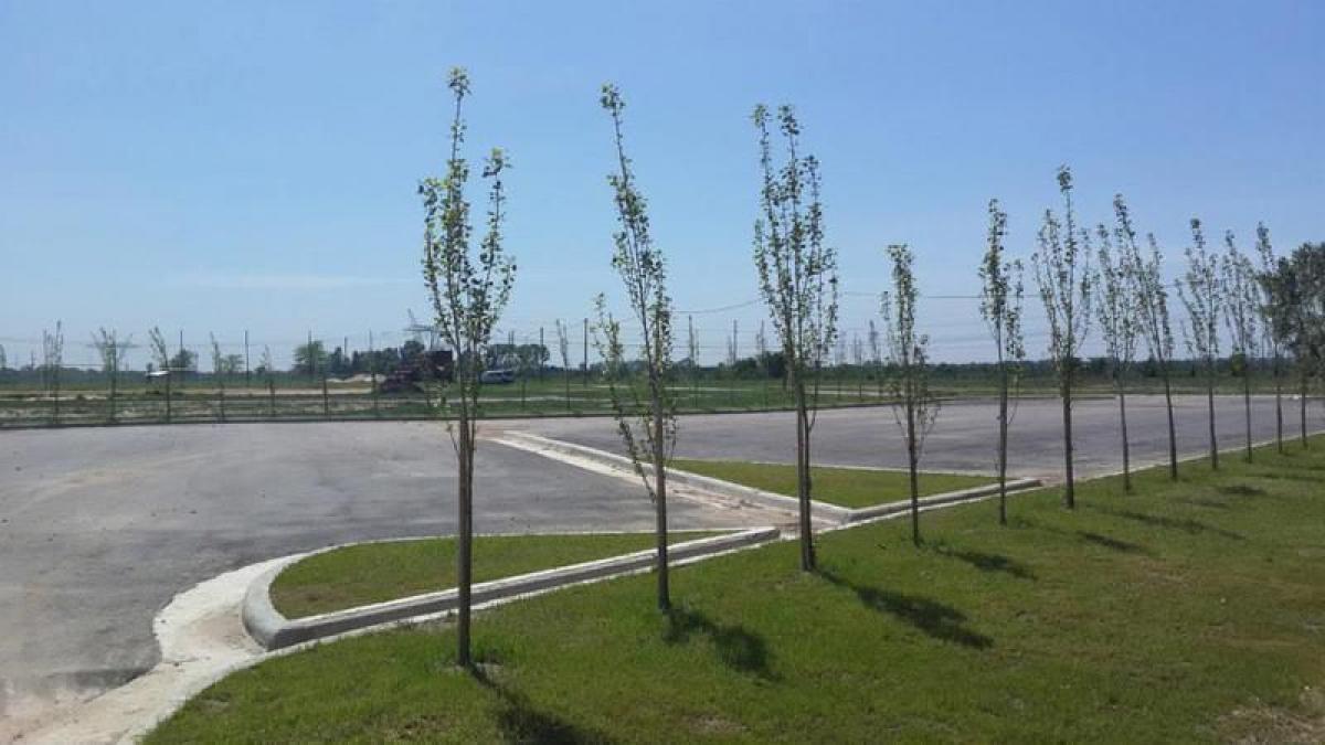 Grundstück in Esteban Echeverria, Argentina, Nr. 39162