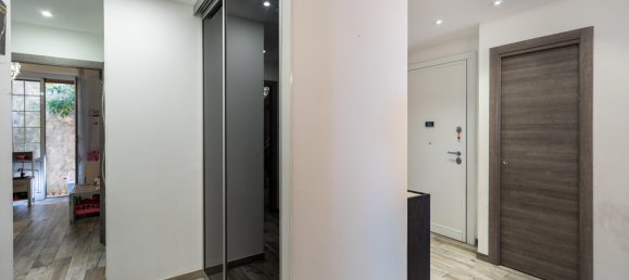 2 bedrooms Apartment in Genoa, Italy No. 328165 4