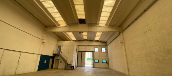 1-Zimmer Lagerhaus in Usmate Velate, Italy, Nr. 265413 16