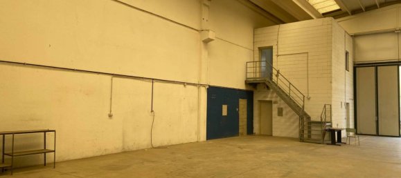 1-Zimmer Lagerhaus in Usmate Velate, Italy, Nr. 265413 18