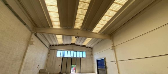 1-Zimmer Lagerhaus in Usmate Velate, Italy, Nr. 265413 25