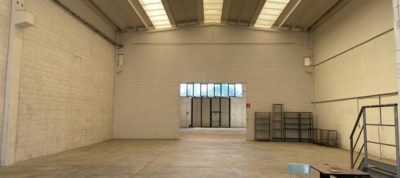 1-Zimmer Lagerhaus in Usmate Velate, Italy, Nr. 265413 37