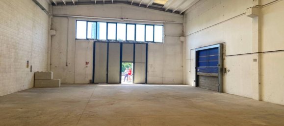 1-Zimmer Lagerhaus in Usmate Velate, Italy, Nr. 265413 22