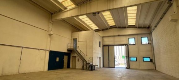 1-Zimmer Lagerhaus in Usmate Velate, Italy, Nr. 265413 3