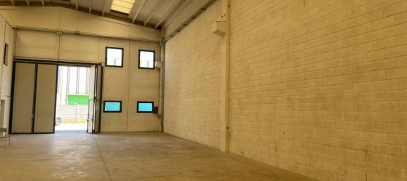 1-Zimmer Lagerhaus in Usmate Velate, Italy, Nr. 265413 21