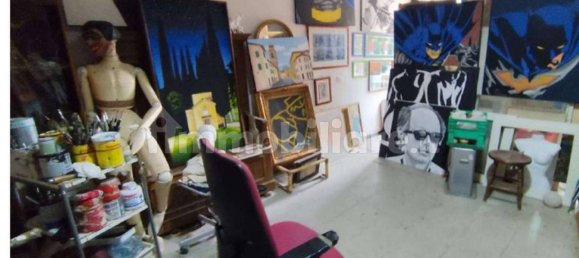 1 room Commercial property in Assisi, Italy No. 287390 2