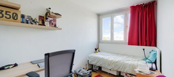 Apartamento de 4 dormitorios en Montreuil, France No. 327085 11