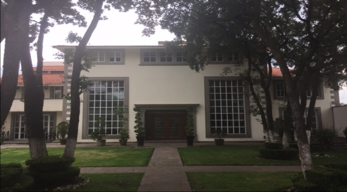 6 bedrooms House in Mexico No. 185248