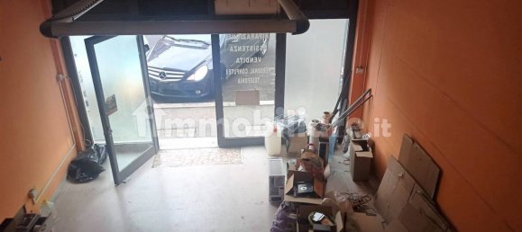 Коммерческая недвижимость с 1 комнатой в Терни, Италия № 107600 8