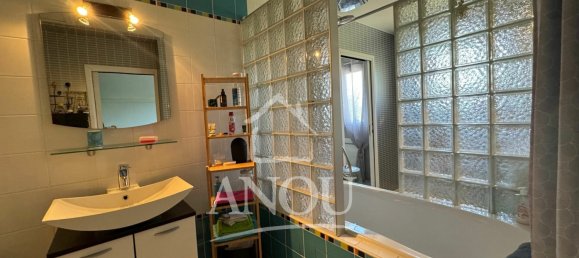 5 chambres Maison à Yèvres, France No. 269627 11