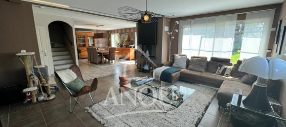 5 chambres Maison à Yèvres, France No. 269627 3