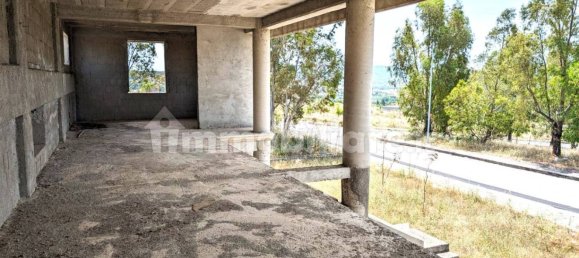 Almacén de 1 habitación en Castrovillari, Italy No. 169238 9