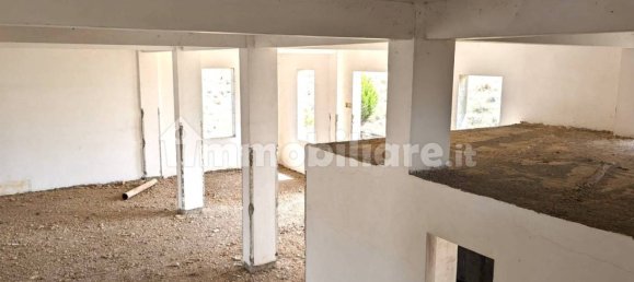 Almacén de 1 habitación en Castrovillari, Italy No. 169238 8