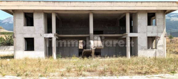 Almacén de 1 habitación en Castrovillari, Italy No. 169238 13