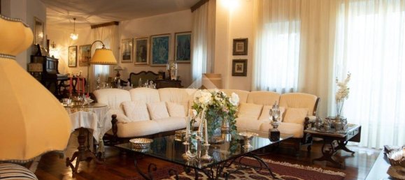9 bedrooms Villa in Pescara, Italy No. 166520 4