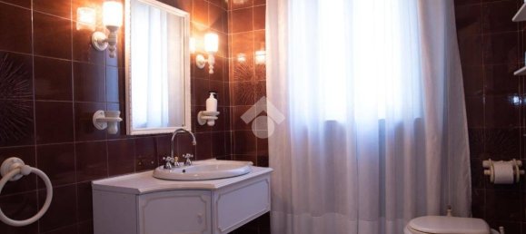 9 bedrooms Villa in Pescara, Italy No. 166520 42