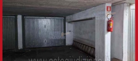 5 bedrooms Apartment in Rome, Italy No. 330850 24