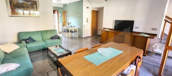 Casa de 8 divisões em Spoltore, Italy N.º 29346 4