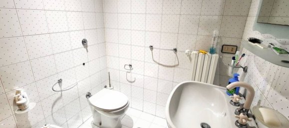 Casa de 8 divisões em Spoltore, Italy N.º 29346 24