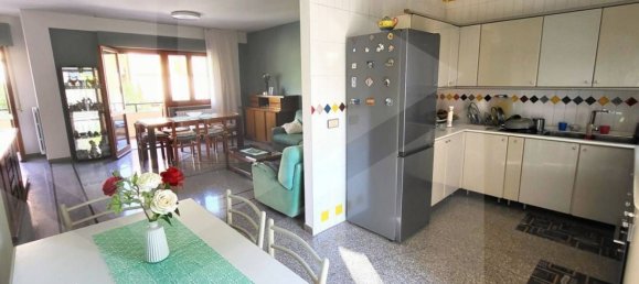 Casa de 8 divisões em Spoltore, Italy N.º 29346 7