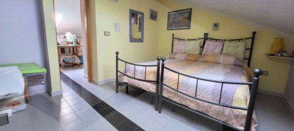 Casa de 8 divisões em Spoltore, Italy N.º 29346 17