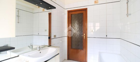 4 rooms Apartment in Porto Sant'Elpidio, Italy No. 11652 17