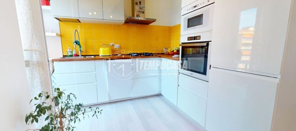 2 rooms Apartment in Cinisello Balsamo, Italy No. 290597 4