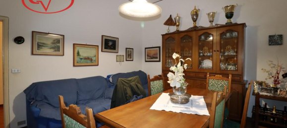 5 rooms Apartment in Montevarchi, Italy No. 236664 10