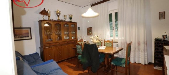5 rooms Apartment in Montevarchi, Italy No. 236664 9